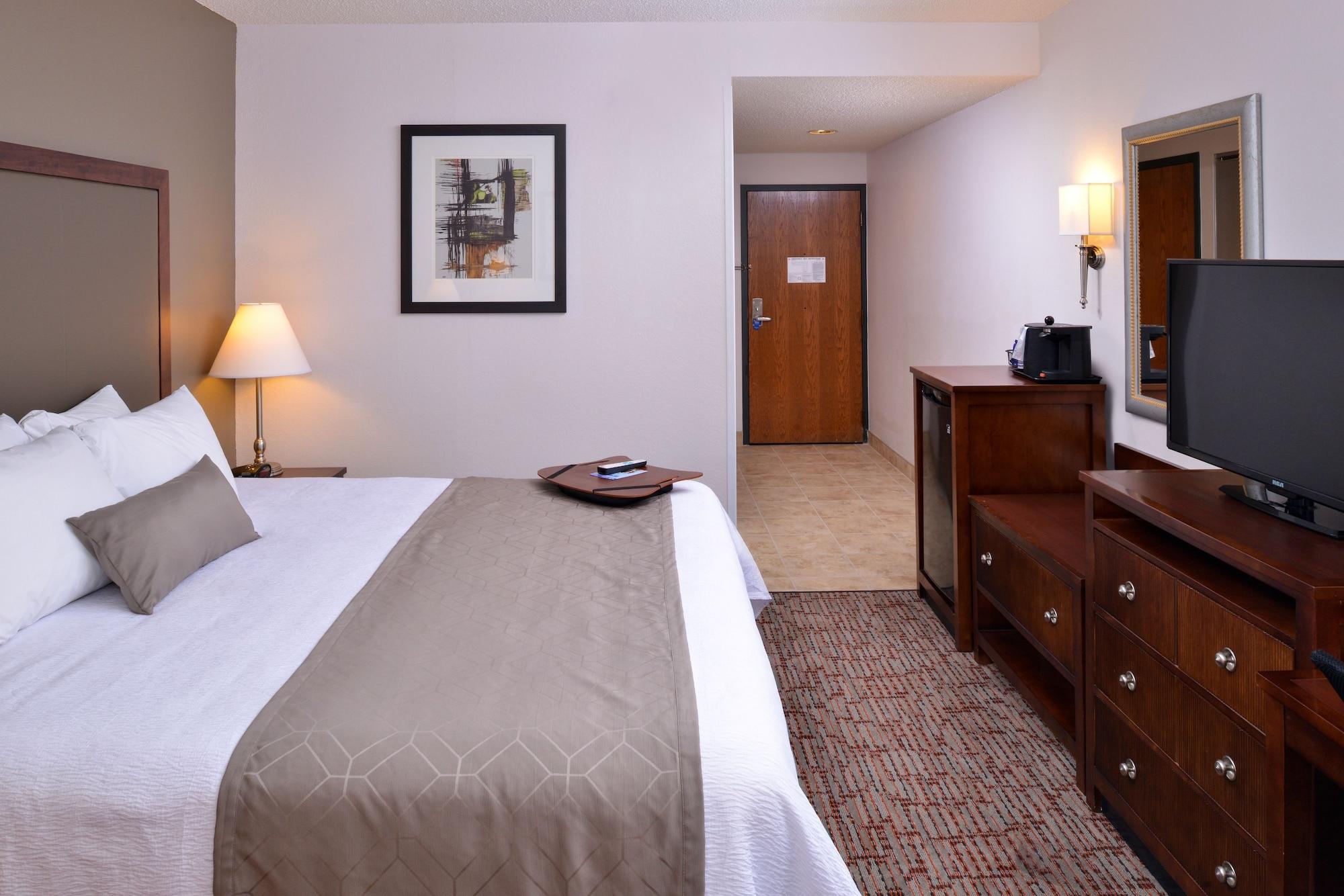 Best Western Plus Wichita West Airport Inn Экстерьер фото