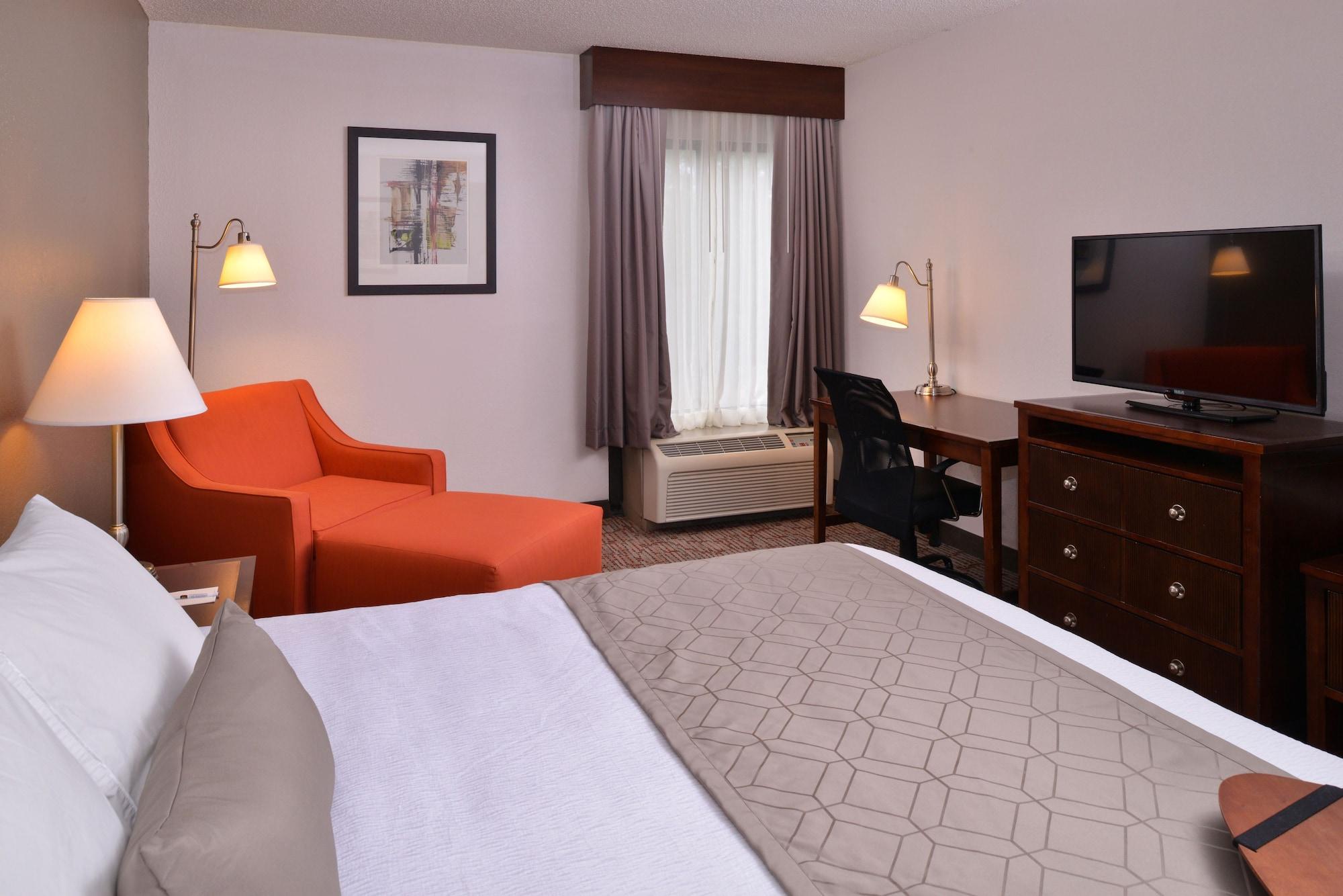 Best Western Plus Wichita West Airport Inn Экстерьер фото